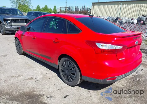 2012 Ford Focus Se из США, поврежденный, VIN 1FAHP3F29CL129226